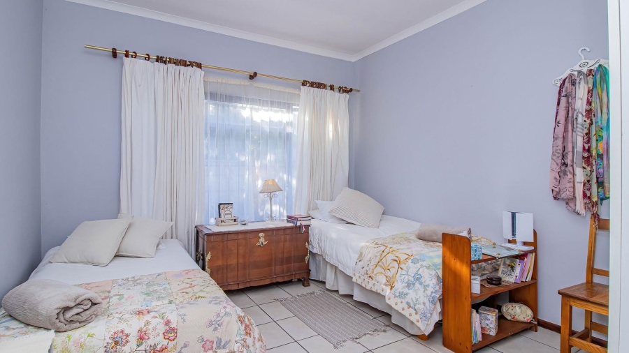 4 Bedroom Property for Sale in De Kelders Western Cape